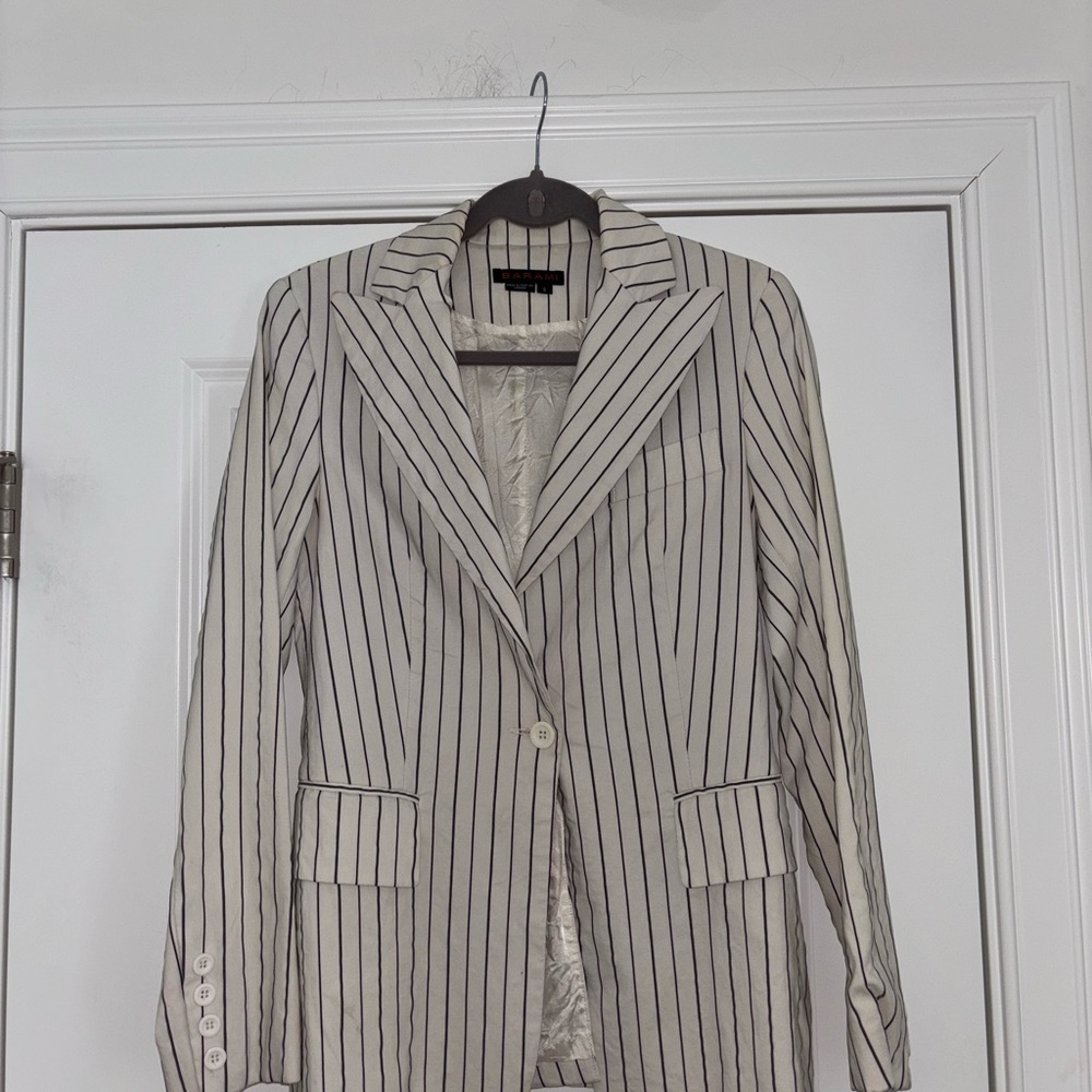 White Pinstripe Blazer Jacket with Notch Lapel - Picture 8 of 8